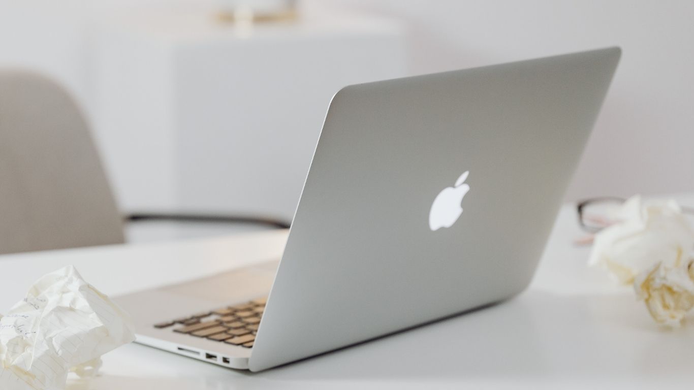 Apple MacBook Wholesale Supplier Sakakah